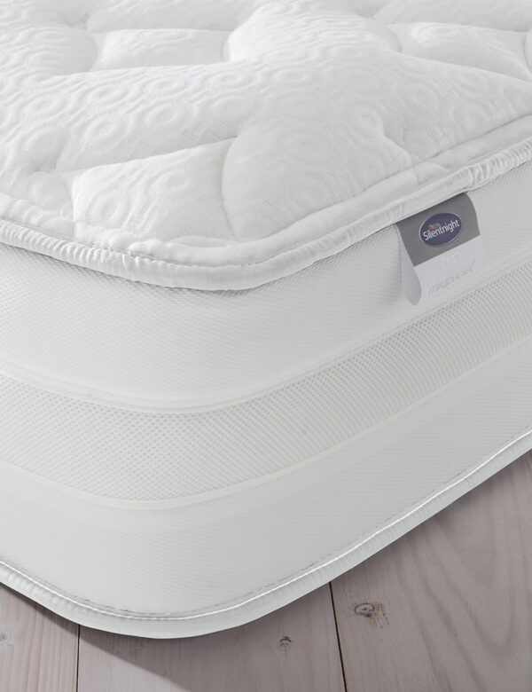 2000 Memory Foam Pocket Spring Medium Mattress