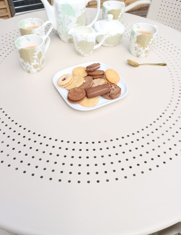 Porto 4 Seater Round Garden Table & Chairs